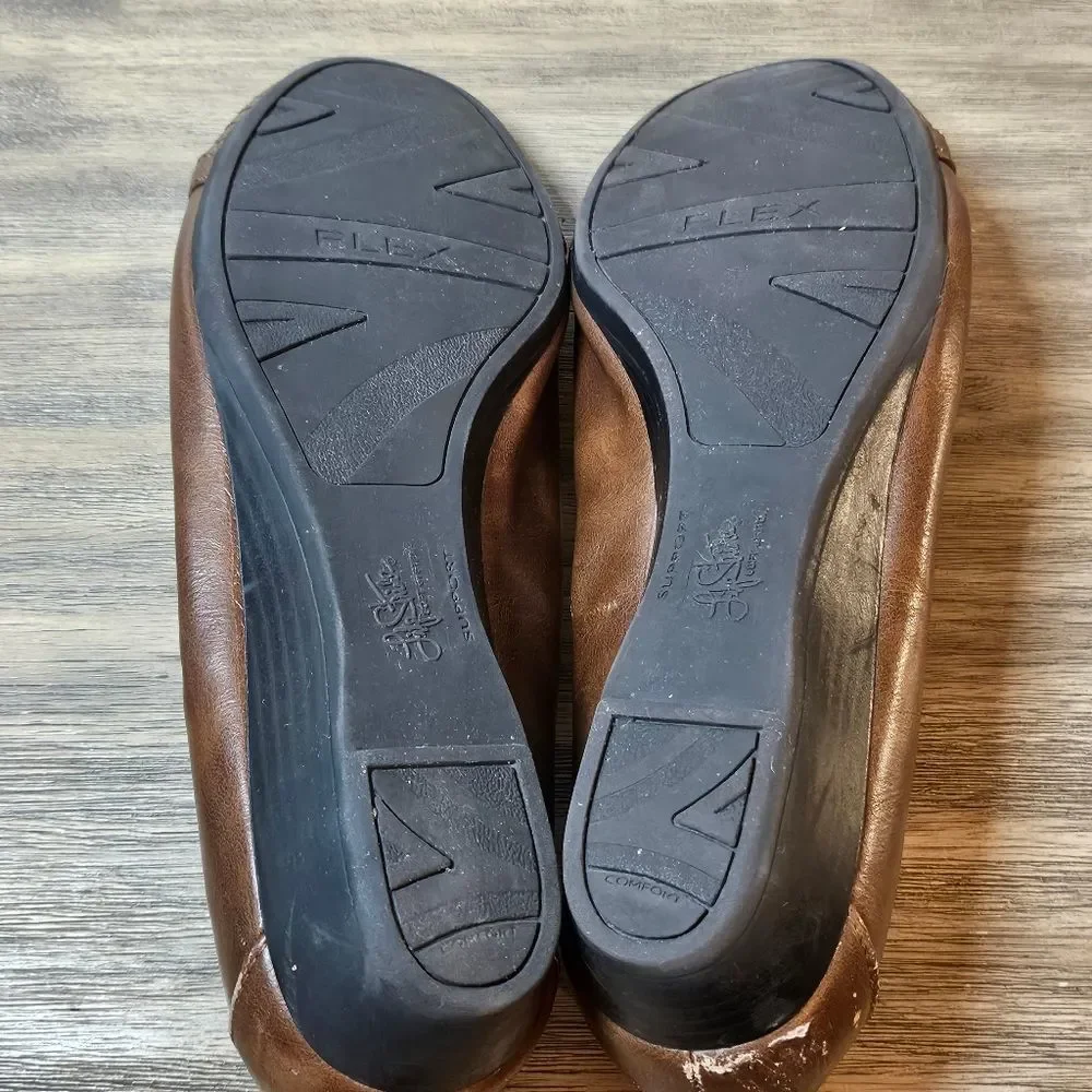 Women's Life Stride Faux Leather Brown Wedge Pump Slip On Shoe Size 11 Wide